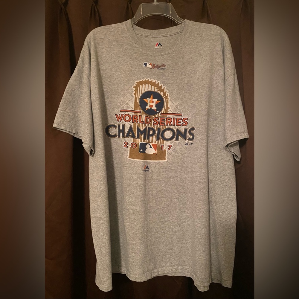 Like New Majestic 2017 Houston Astros World Series Champions T-shirt Size XXL